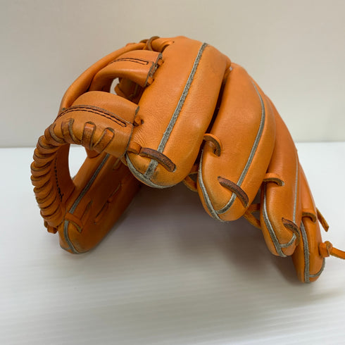 アンダーアーマー Under Armour UA 1341840 軟式 大人 一般 オールラウンド グローブ グラブ 右投げ 中古品 グローブ袋付き 野球 8433