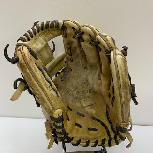 ナイキ NIKE 硬式 大人 一般 内野手用 グローブ グラブ 右投げ 中古品 野球 9797