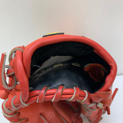 アンダーアーマー Under Armour UA 1313817 軟式 大人 一般 オールラウンド グローブ グラブ 右投げ 中古品 野球 1361