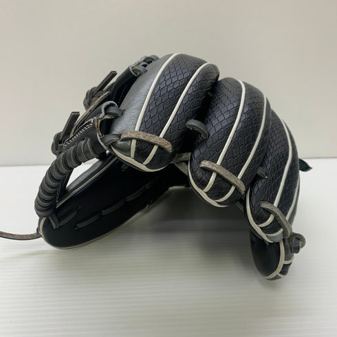ウィルソン Wilson ワナビーヒーロー 軟式 大人 一般 内野手用 グローブ グラブ 右投げ RHV86H 中古品 野球 6483