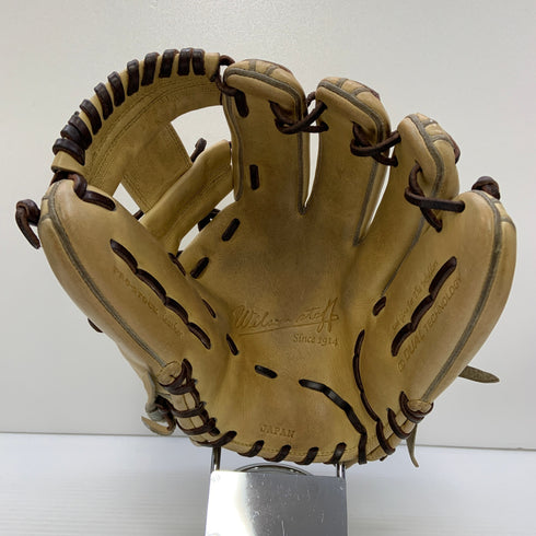 ウィルソン Wilson ウィルソンスタッフ 硬式 大人 一般 内野手用 グローブ グラブ 右投げ HWX86H 中古品 グローブ袋付き 野球 7063