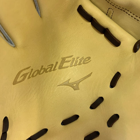 ミズノ MIZUNO グローバルエリート Global Elite 1AJGR33201 軟式 大人 一般 投手用 グローブ ピッチャー グラブ 左投げ タグ付き 野球 9619