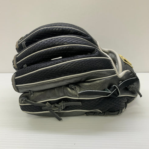 ウィルソン Wilson ワナビーヒーロー 軟式 大人 一般 内野手用 グローブ グラブ 右投げ RHV86H 中古品 野球 6483