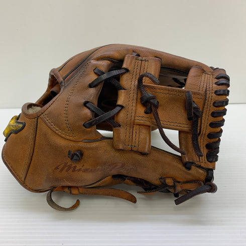 ミズノ MIZUNO プロ 硬式 大人 一般 内野手用 グローブ グラブ 右投げ 中古品 野球 7874