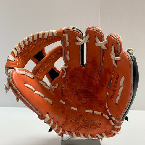 久保田スラッガー KUBOTA SLUGGER オーダー 軟式 大人 一般 内野手用 グローブ グラブ 右投げ 中古品 グローブ袋付き 野球 8366