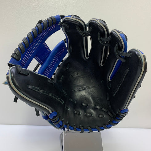 アンダーアーマー Under Armour UA 軟式 大人 一般 内野手用 グローブ グラブ 右投げ 中古品 野球 8404