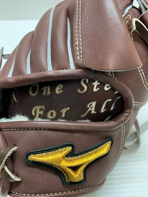 中古品 ミズノ MIZUNO ミズノプロ オーダー硬式 投手用グローブ HAGAJAPAN 刺繍有り 4369