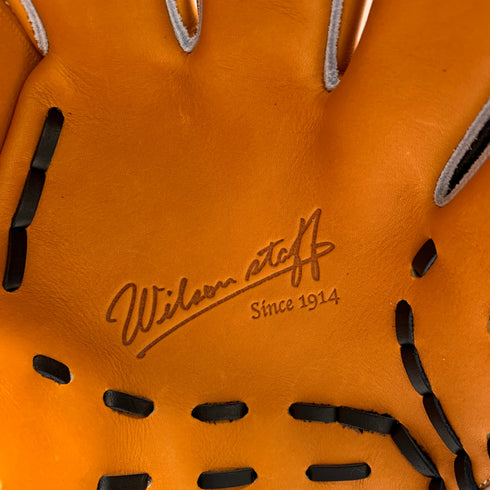 ウィルソン Wilson ウィルソンスタッフ 硬式 大人 一般 投手用 グローブ ピッチャー グラブ 右投げ グローブ袋付き 野球 7024