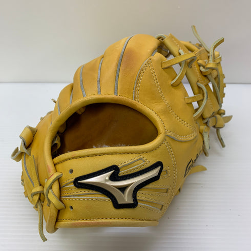 ミズノ MIZUNO グローバルエリート 軟式 大人 一般 内野手用 グローブ グラブ 右投げ 中古品 野球 6292