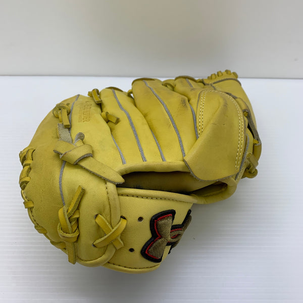 アンダーアーマー Under Armour UA 軟式 大人 一般 投手用 グローブ ピッチャー グラブ 右投げ QBB0270 中古品 野球 5947
