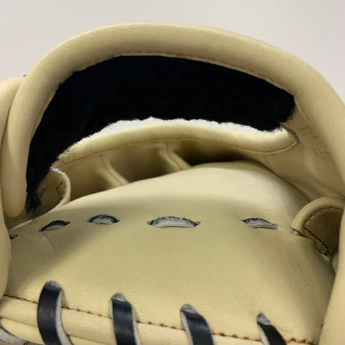 ゼット ZETT プロステイタス 軟式 大人 一般 内野手用 グローブ グラブ 右投げ BRGB30561G タグ付き グローブ袋付き 野球 6383