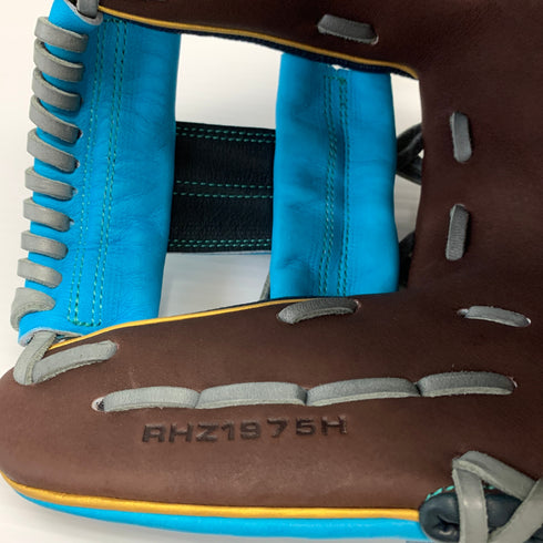 ウィルソン Wilson wannabe HERO RHZ1975H 軟式 大人 一般 内野手用 グローブ グラブ 右投げ WBW104386 タグ付き 野球 8301