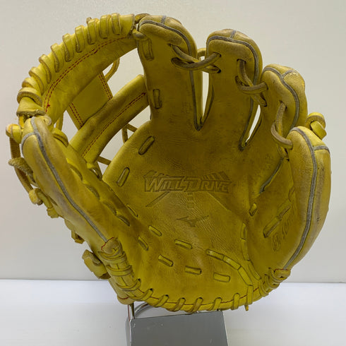 ミズノ MIZUNO ウィルドライブ 1AJGS27823 ソフトボール用 大人 一般 内野手用 グローブ グラブ 右投げ 中古品 野球 8557