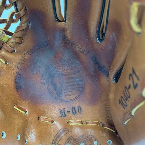 中古品 久保田スラッガー KUBOTA SLUGGER 硬式 内野手用グローブ M-00 1040-21 鳥谷引退記念モデル 5493