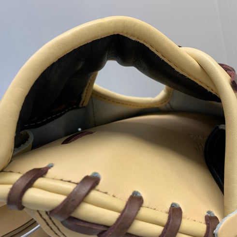 ミズノ MIZUNO ミズノプロ 硬式 大人 一般 キャッチャーミット 捕手 グローブ グラブ 右投げ 1AJCH28220 タグ付き 野球 6894