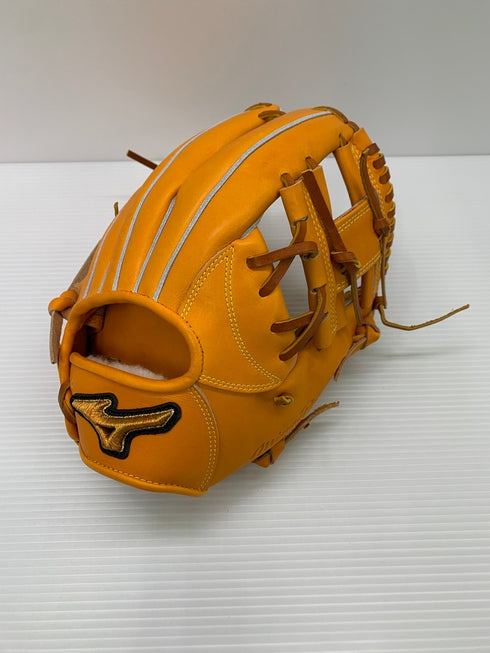 中古品 ミズノ MIZUNO ミズノプロ クラシック 軟式 内野手用グローブ 1AJGR32103 3675