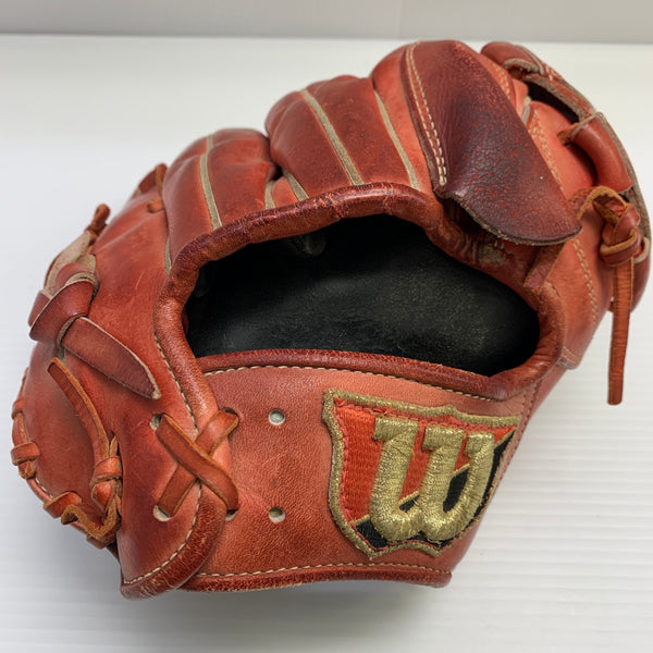 ウィルソン Wilson ウィルソンスタッフ 硬式 大人 一般 投手用 グローブ ピッチャー グラブ 右投げ HWO196 中古品 野球 6889