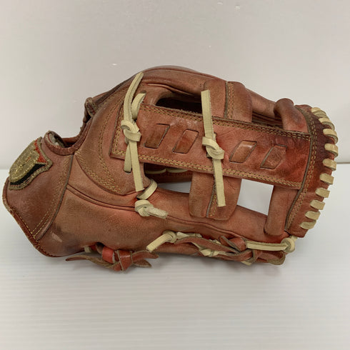 ウィルソン Wilson ウィルソンスタッフ Wilson Staff 硬式 大人 一般 内野手用 グローブ グラブ 右投げ 中古品 野球 1400