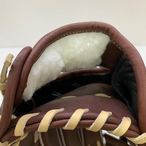 ウィルソン Wilson ウィルソンスタッフ Wilson Staff HWY50D 硬式 大人 一般 外野手用 グローブ グラブ 右投げ タグ付き グローブ袋付き 野球 8983