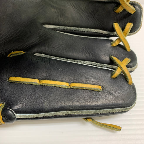 アトムズ ATOMS 硬式 大人 一般 内野手用 グローブ グラブ 右投げ 中古品 野球 7734
