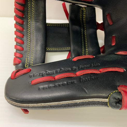 ウィルソン Wilson ウィルソンスタッフ Wilson Staff 軟式 大人 一般 内野手用 グローブ グラブ 右投げ 中古品 野球 9611