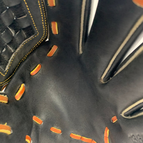 アンダーアーマー Under Armour UA 軟式 大人 一般 オールラウンド グローブ グラブ 右投げ 1366706 中古品 グローブ袋付き 野球 8192