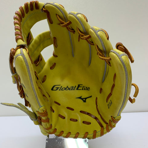 ミズノ MIZUNO グローバルエリート Global Elite 1AJGR23103 軟式 大人 一般 内野手用 グローブ グラブ 右投げ 中古品 野球 9567