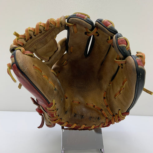 ウィルソン Wilson A2K 硬式 大人 一般 内野手用 グローブ グラブ 右投げ 中古品 野球 8591