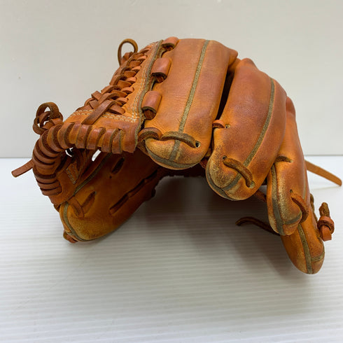 アンダーアーマー Under Armour UA 軟式 大人 一般 内野手用 グローブ グラブ 右投げ QBB0277 中古品 野球 8119