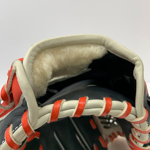 中古品 ミズノ MIZUNO ミズノプロ 軟式 内野手用オーダーグローブ 刺繍有り 5820