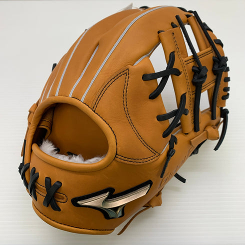 ミズノ MIZUNO グローバルエリート 軟式 大人 一般 内野手用 グローブ グラブ 右投げ 1AJGR32403 タグ付き 野球 6103