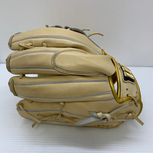 ウィルソン Wilson ウィルソンスタッフ 硬式 大人 一般 内野手用 グローブ グラブ 右投げ DP型 ウィルソンベア 中古品 野球 6568