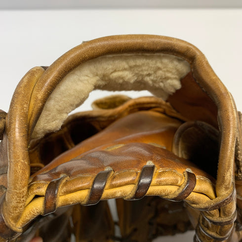 久保田スラッガー KUBOTA SLUGGER 硬式 大人 一般 投手用 グローブ ピッチャー グラブ 右投げ オーダー 中古品 野球 8538