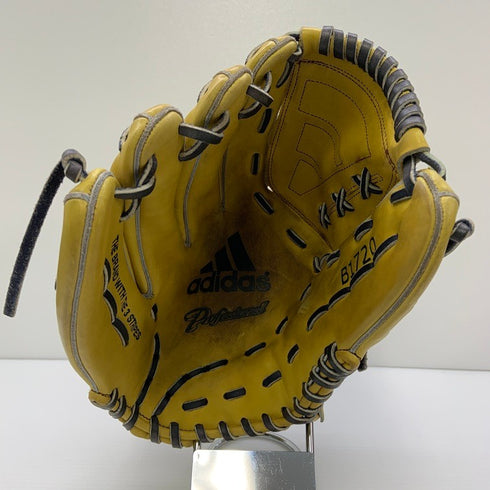 中古品 アディダス adidas プロフェッショナル 硬式硬式 投手用グローブ B1720 左投げ 5752