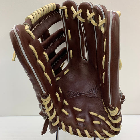 ウィルソン Wilson ウィルソンスタッフ 硬式 大人 一般 外野手用 グローブ グラブ 右投げ 中古品 野球 7566