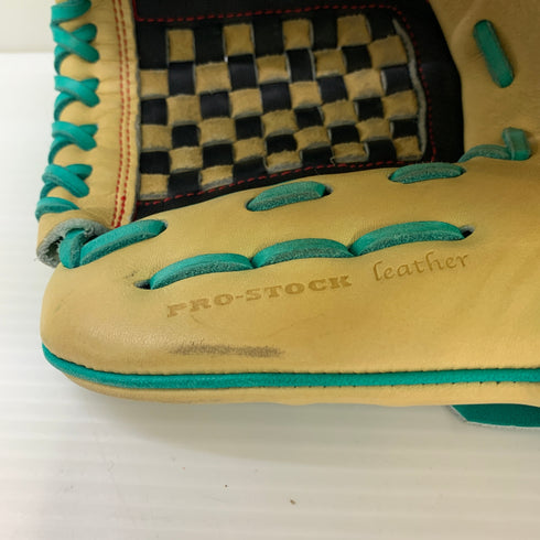 ウィルソン Wilson ウィルソンスタッフ Wilson Staff 軟式 大人 一般 内野手用 グローブ グラブ 右投げ オーダー 中古品 野球 9647