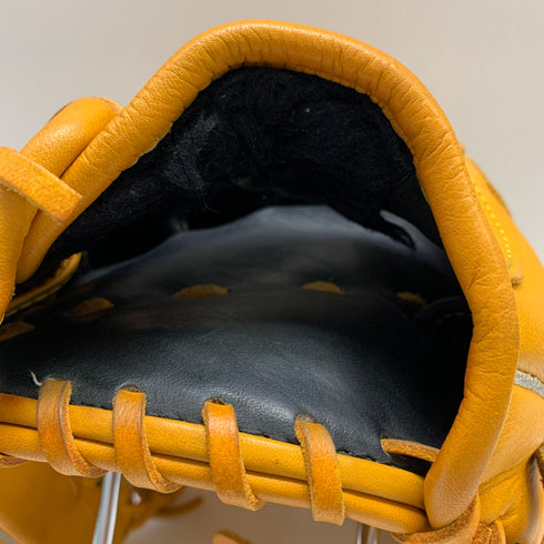 ナイキ NIKE DIAMOND EDGE Bluster 軟式 大人 一般 内野手用 グローブ グラブ 右投げ 中古品 野球 6886