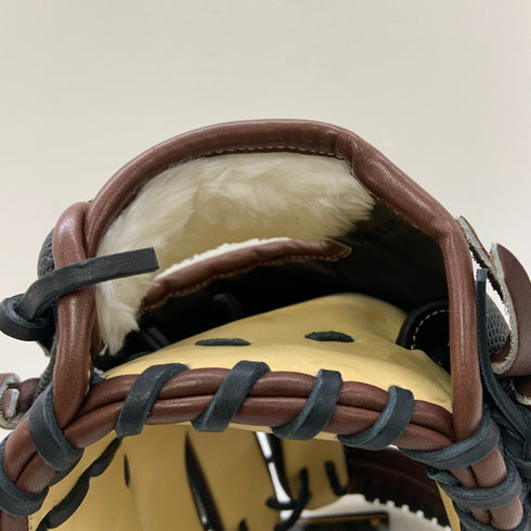 ウィルソン Wilson ワナビーヒーロー 軟式 大人 一般 内野手用 グローブ グラブ 右投げ WBW101171 タグ付き 野球 7519