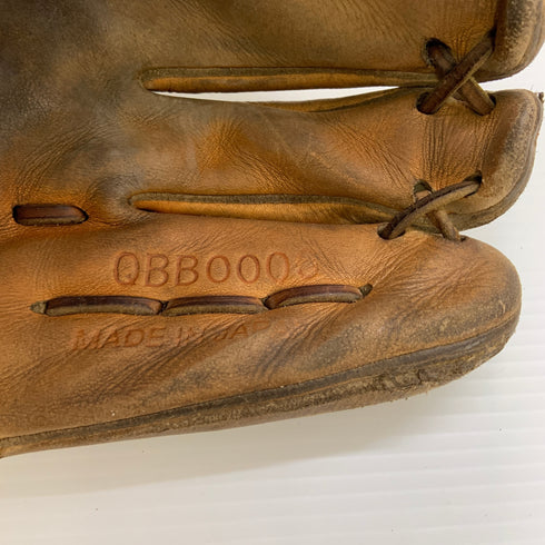 アンダーアーマー Under Armour UA QBB0006 硬式 大人 一般 内野手用 グローブ グラブ 右投げ 中古品 グローブ袋付き 野球 8787