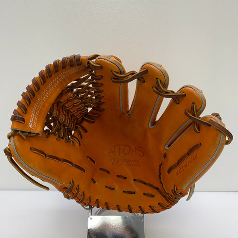 アトムズ ATOMS 硬式 大人 一般 内野手用 グローブ グラブ 右投げ 中古品 グローブ袋付き 野球 5987