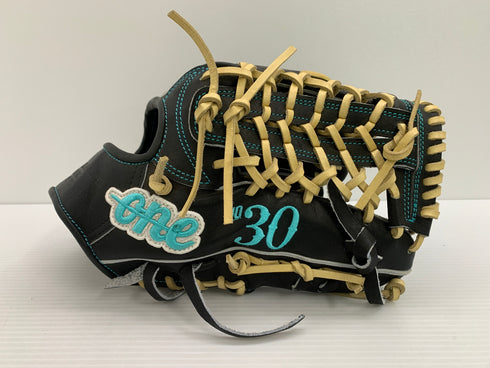 中古品 ワンオブジアンサー ONE OF THE ANSWER 硬式 外野手用グローブ ONE5 刺繍入り 3865