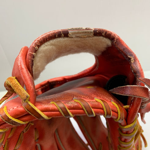 ウィルソン Wilson ウィルソンスタッフ Wilson Staff RBGWSL69 軟式 大人 一般 内野手用 グローブ グラブ 右投げ 中古品 野球 9437