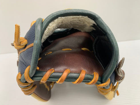中古品 ウィルソン Wilson ワナビーヒーロー 軟式 内野手用グローブ RHW87H 3883