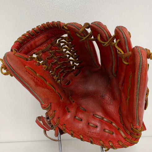 ウィルソン Wilson ウィルソンスタッフ 硬式 大人 一般 内野手用 グローブ グラブ 右投げ 中古品 野球 6858