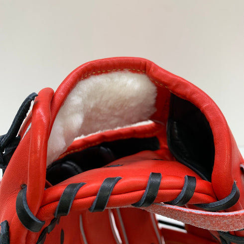 ウィルソン Wilson ウィルソンスタッフ 硬式 大人 一般 内野手用 グローブ グラブ 右投げ WBW101066 タグ付き 野球 8029