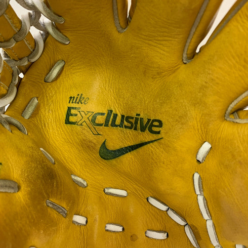ナイキ NIKE EXCLUSIVE 軟式 大人 一般 外野手用 グローブ グラブ 右投げ 中古品 野球 9906