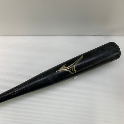 中古品 ミズノ MIZUNO ビヨンドマックスレガシー 軟式 FRP製 バット 1CJBR160 ケース付き 6860