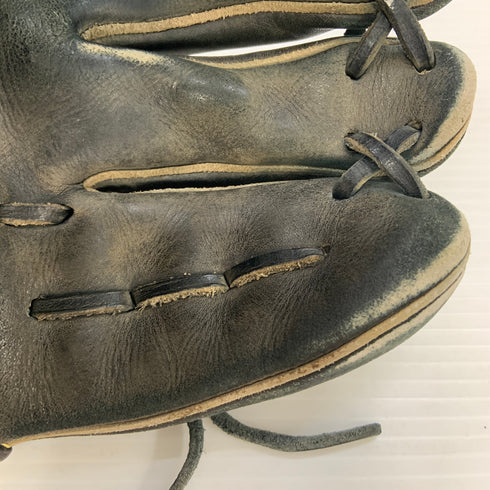 ミズノ MIZUNO グローバルエリート 軟式 大人 一般 内野手用 グローブ グラブ 右投げ 1AJGR90003 中古品 野球 8067