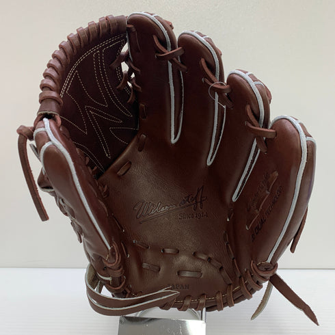ウィルソン Wilson ウィルソンスタッフ 硬式 大人 一般 投手用 グローブ ピッチャー グラブ 右投げ WBW102864 タグ付き 野球 7695