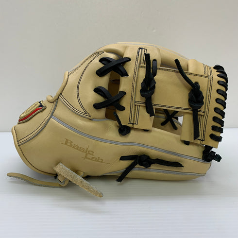 ウィルソン Wilson ベーシックラボ 軟式 大人 一般 内野手用 グローブ グラブ 右投げ 中古品 野球 8962